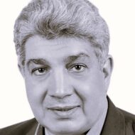 عماد ناصف
