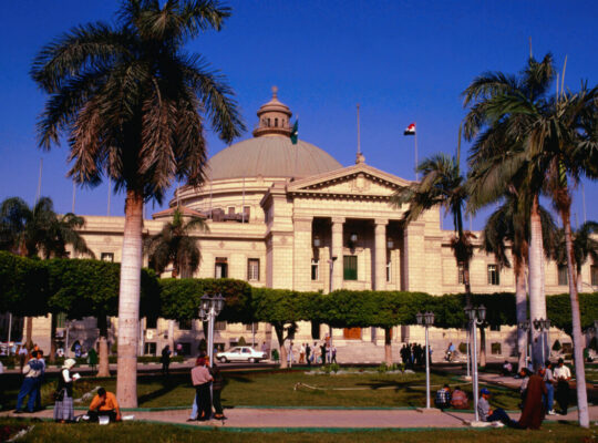 جامعات بفرصٍ غير متكافئة.. تقييم تجربة تقاسم تكاليف التعليم العالي في مصر