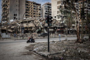 الضاحية الجنوبية في بيروت.. شهادات سكّان مدينة على خطّ النار