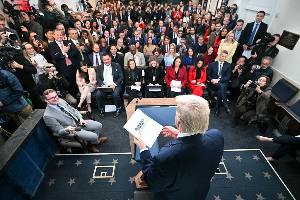 رئاسة ترامب تعمق الانقسام داخل الإعلام الأمريكي
