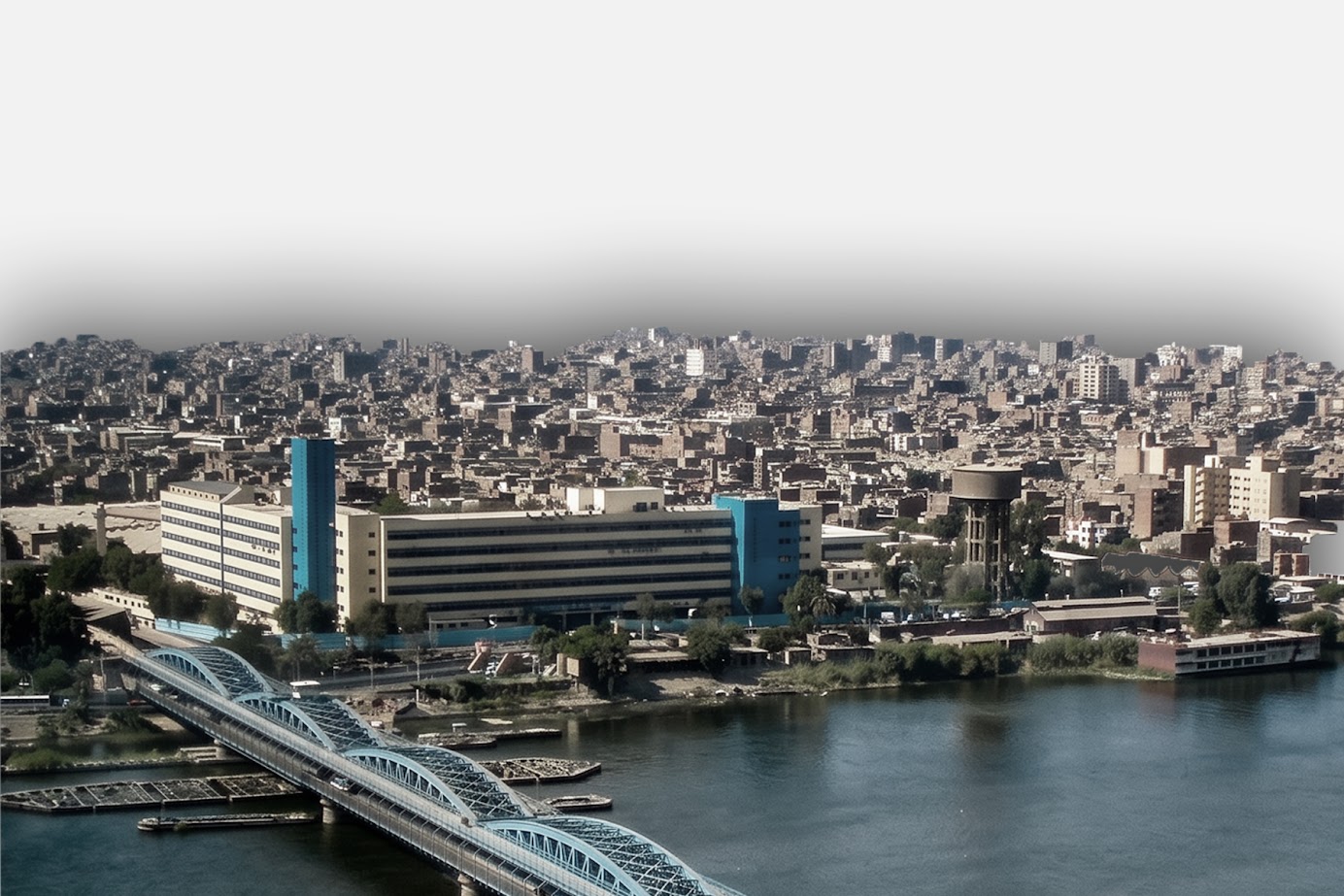 إمبابة .. حيث صنع الفقراء مدينتهم على ضفاف النيل